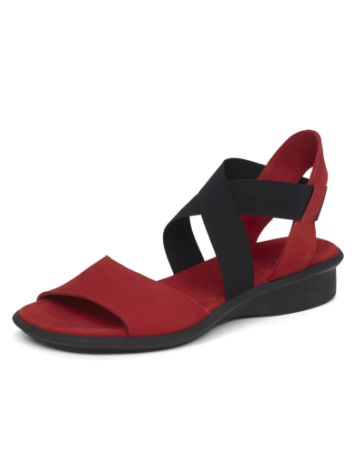 Satia sandals