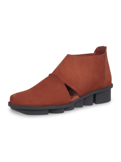 slip on Skanha