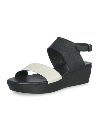 Soqet sandals