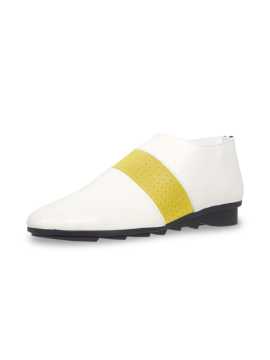 Bilaro slip on