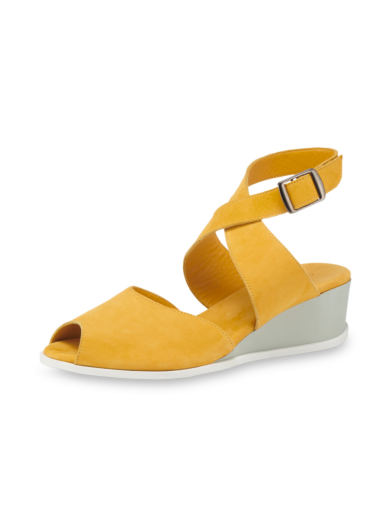 Suraos sandals