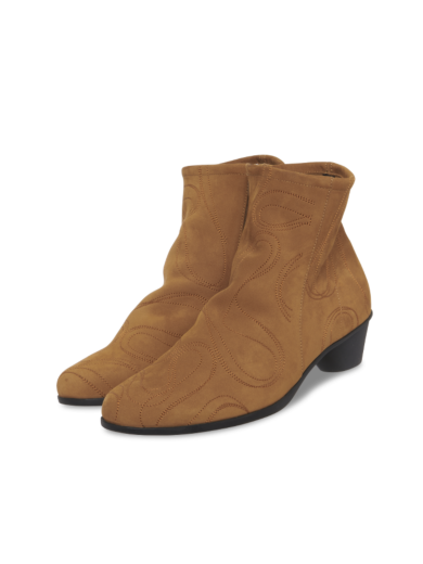 Cynpik ankle boots