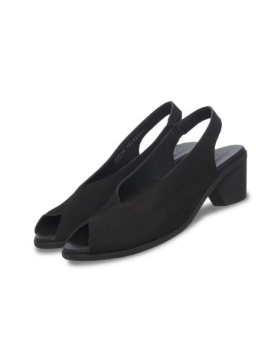 Soraly sandals