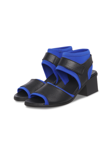 Vayeno sandals
