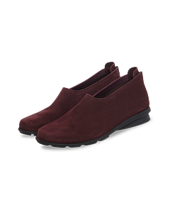 Denako slip on