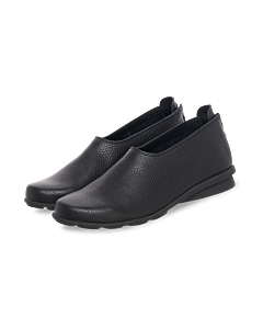 Denako slip on