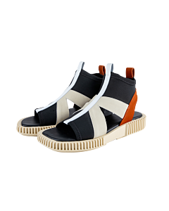 Ixoeke sandals