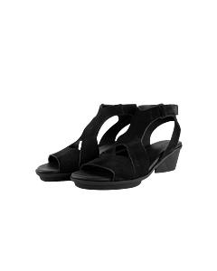 Jaymaa sandals