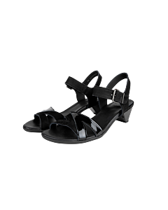 Iziela sandals