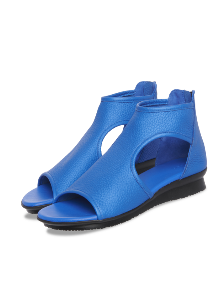Aurabi sandals