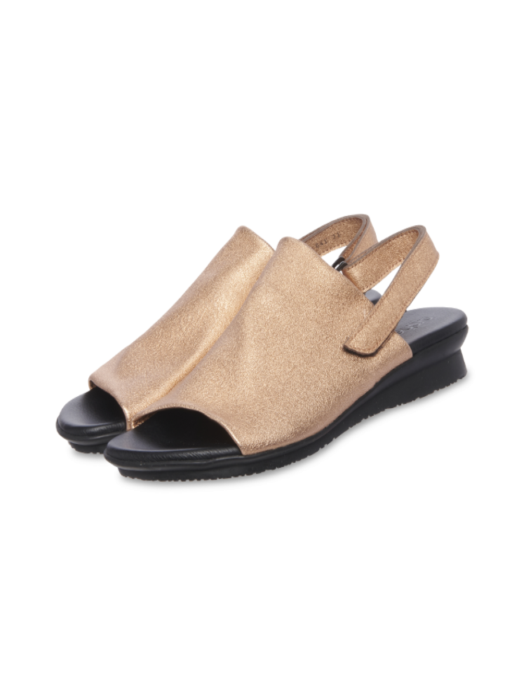 Aurasy sandals