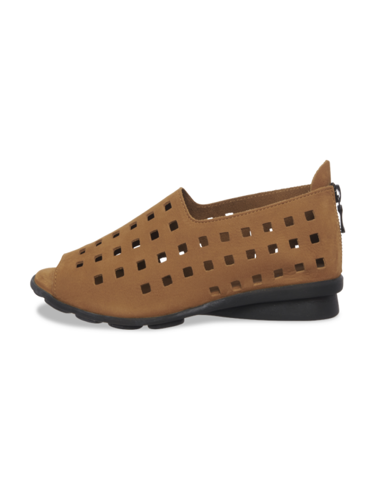 Drick slip on