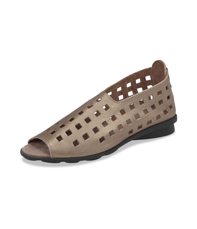 Drick slip on