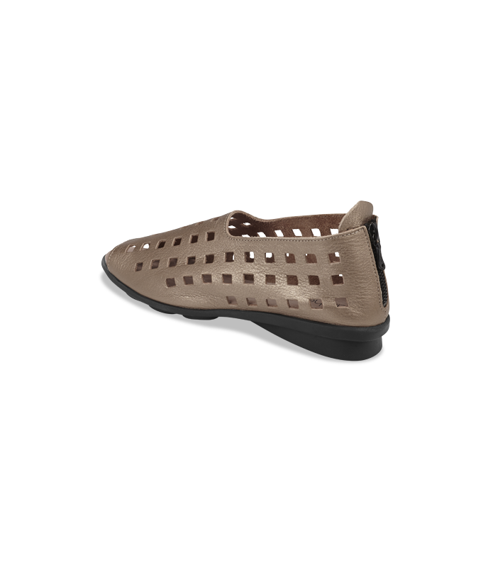 Drick slip on