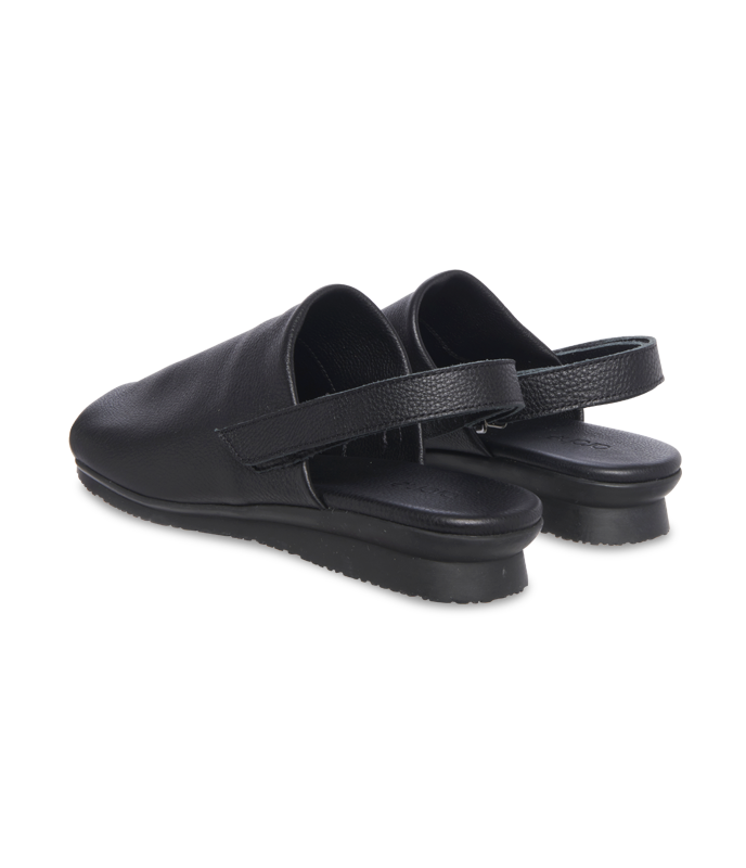 Aurasy sandals