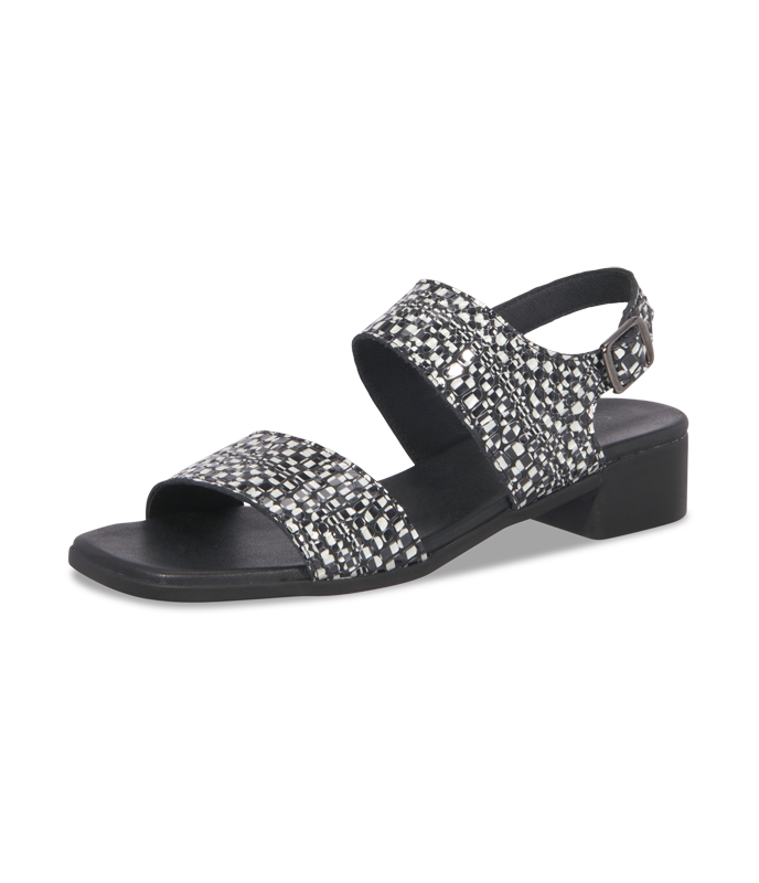 Tinaka sandals