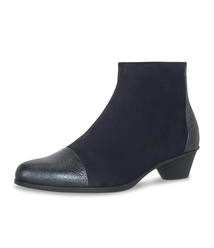 Cynqua ankle boots