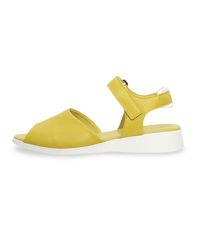 Gaokhi sandals