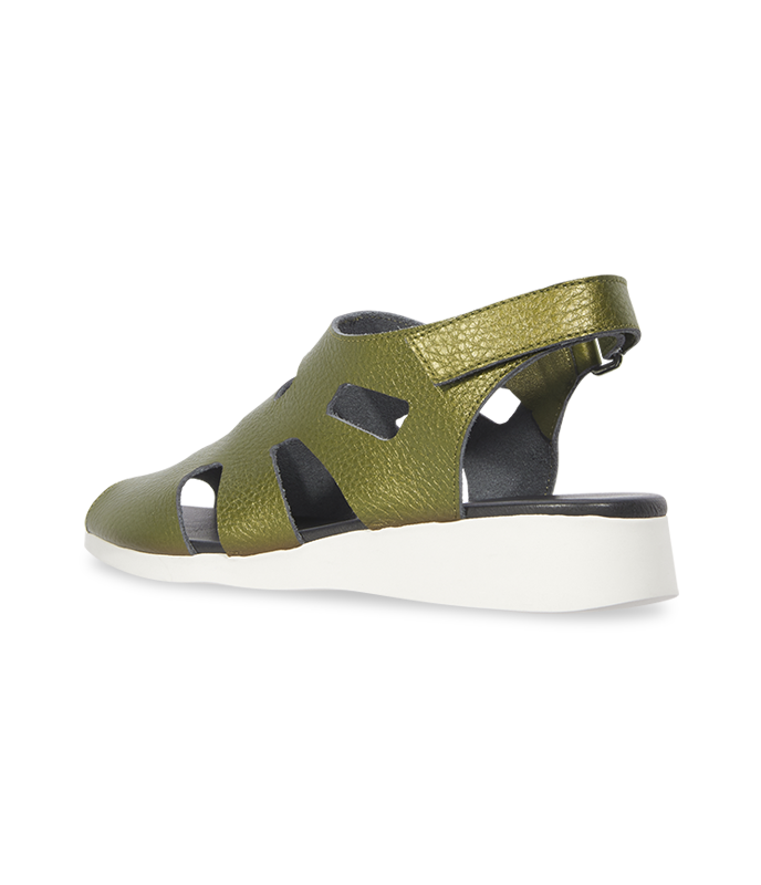Gaolak sandals