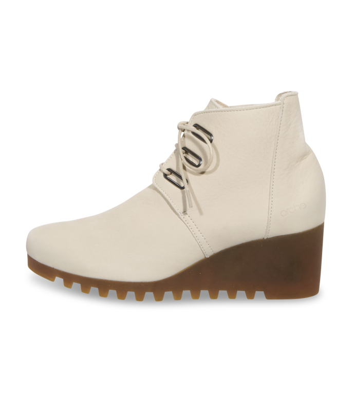 Larela ankle boots