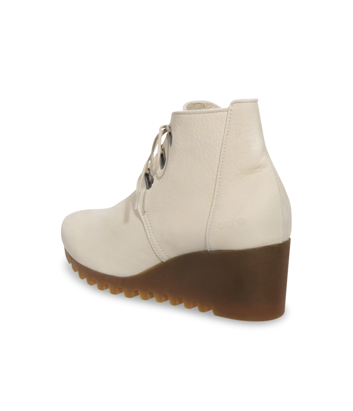 Larela ankle boots