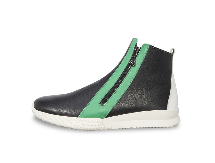 Zynmad slip on