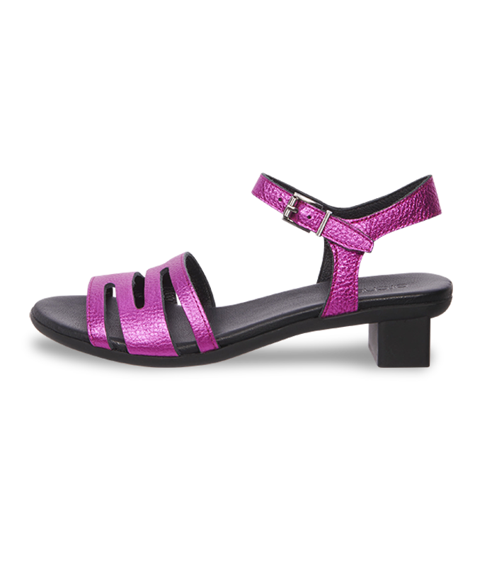 Obisha sandals