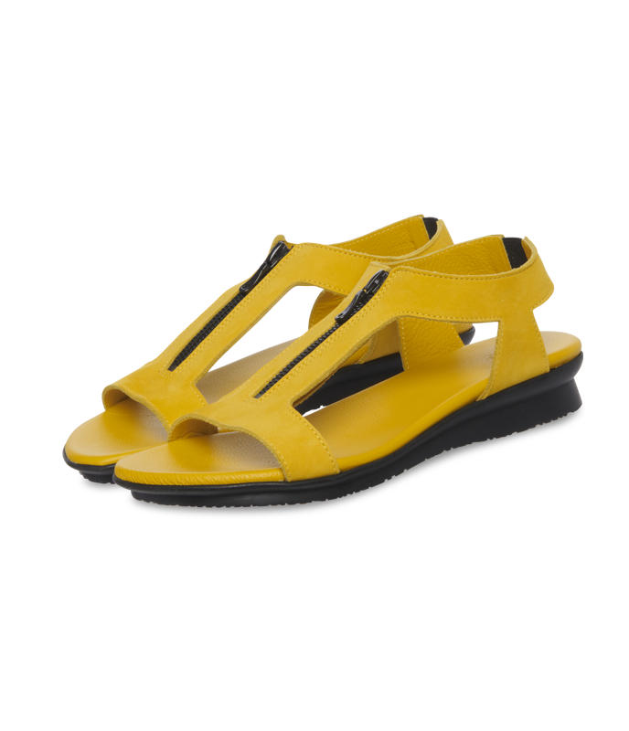 Aurnaa sandals