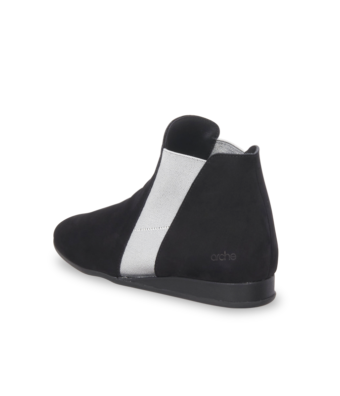 Piaana ankle boots