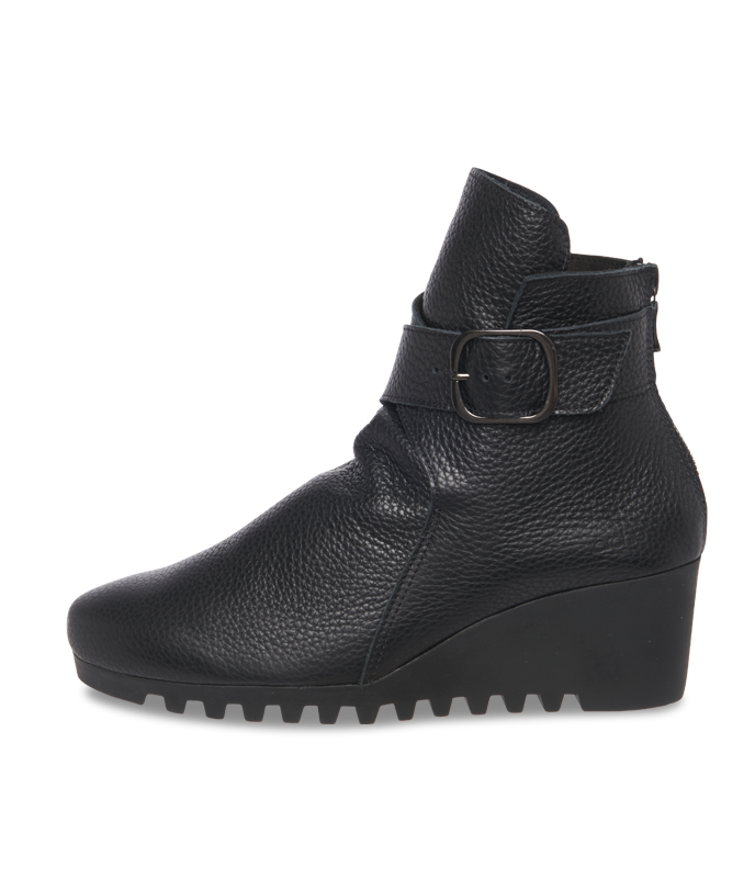 Laroko ankle boots