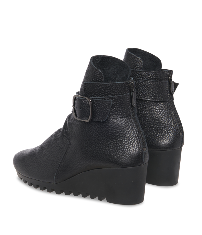 Laroko ankle boots