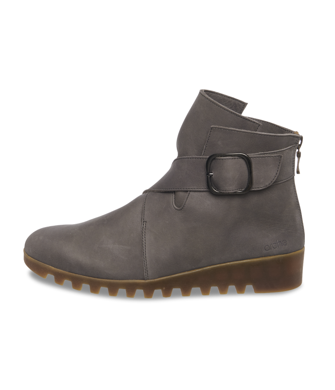 Lomoko ankle boots