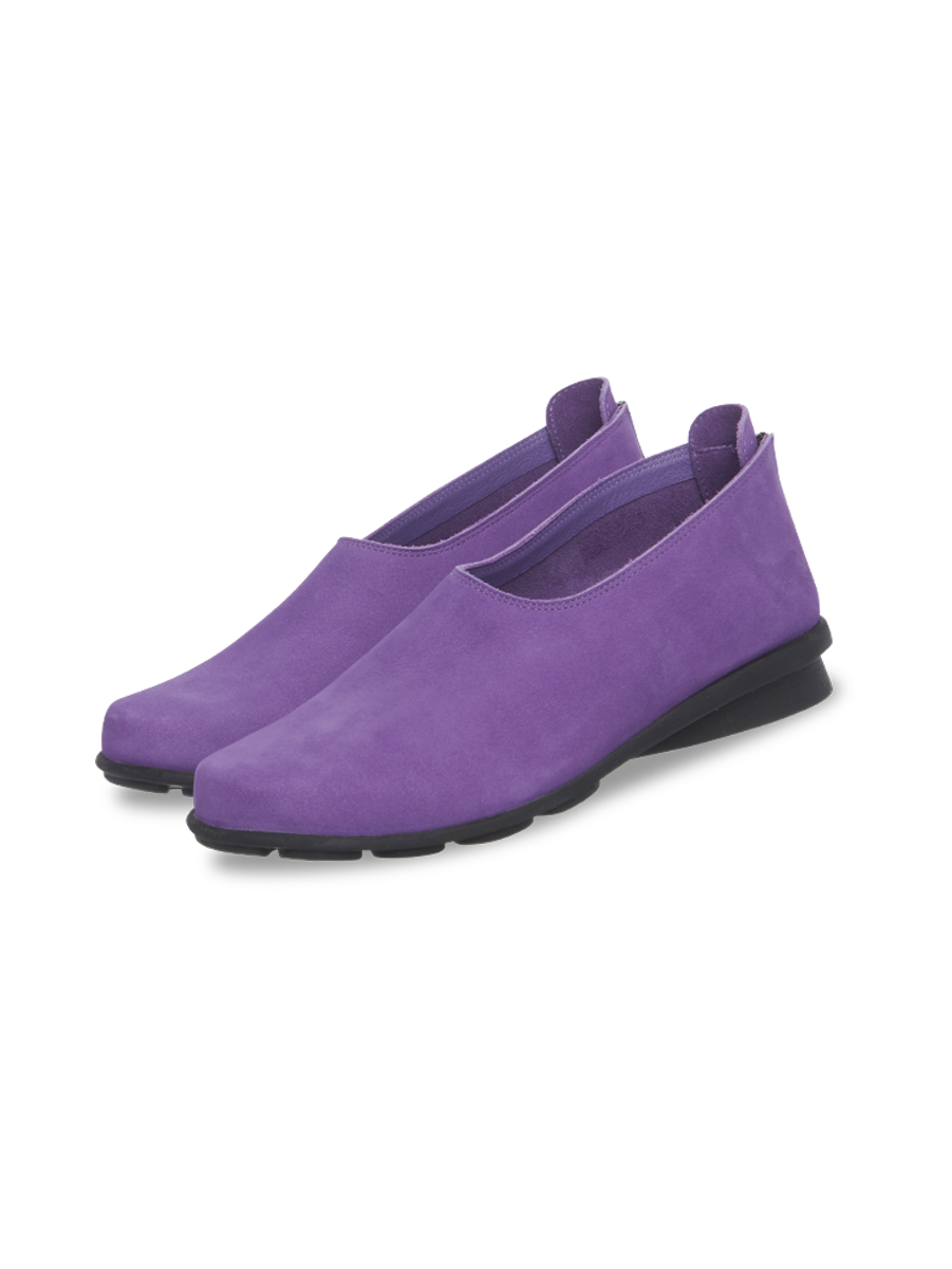 Women s slip on Denako shoes 4 available colors from 35 to 43