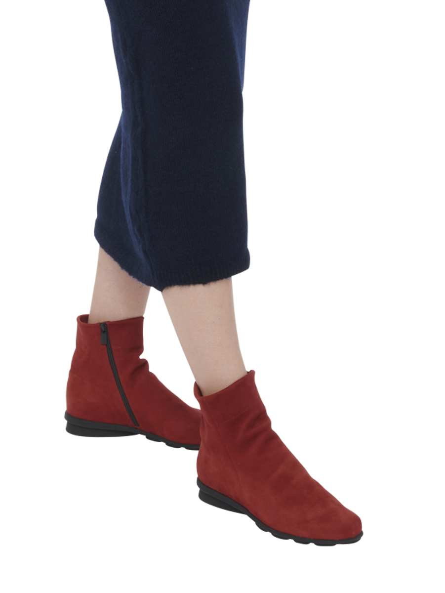 Deniki ankle boots