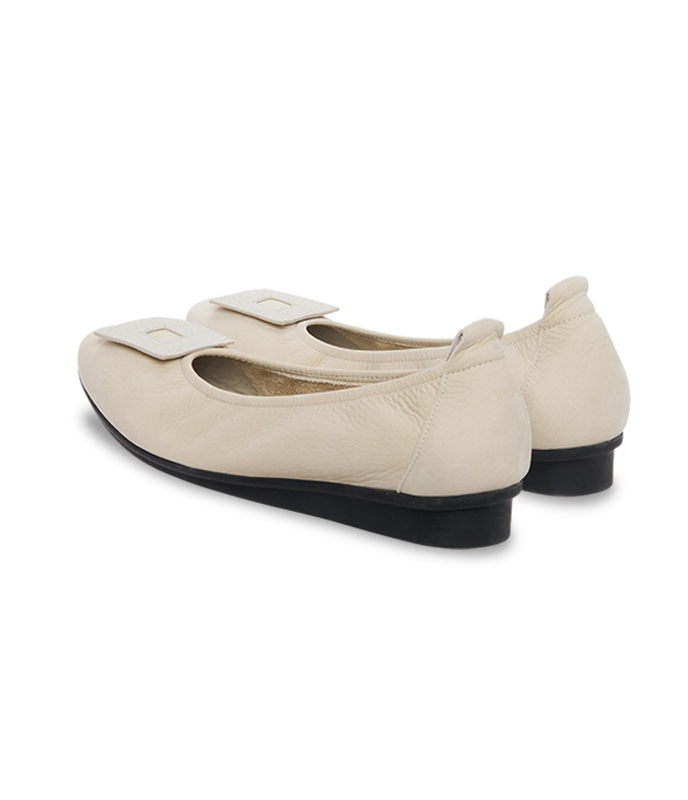 Nikara ballerinas