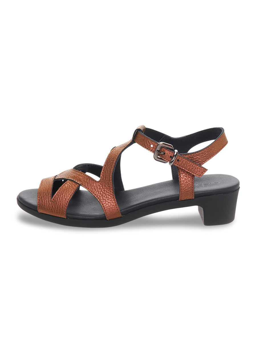 Kisaya sandals