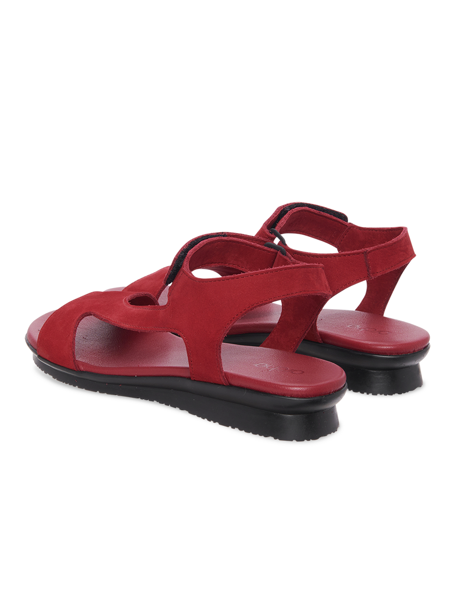 Auhako sandals