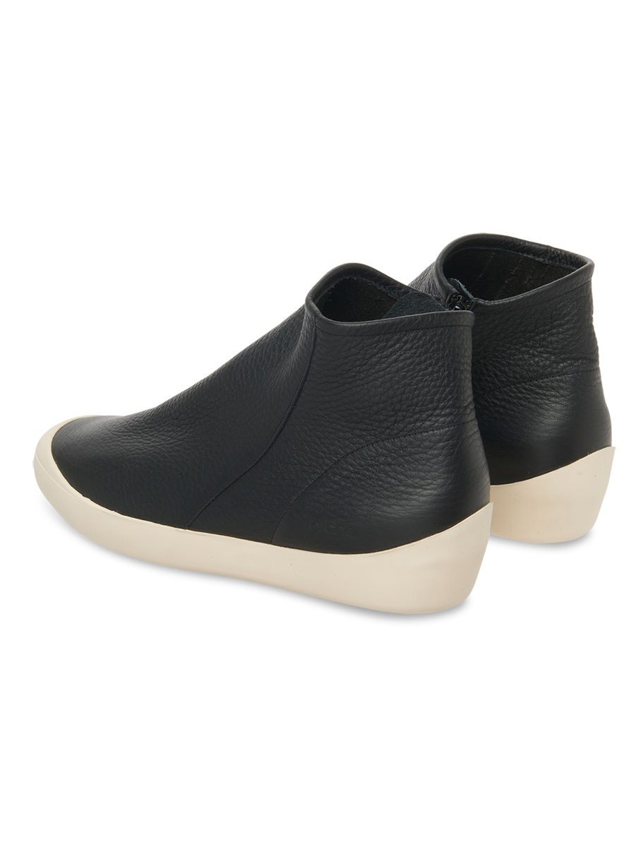 Hilkho ankle boots