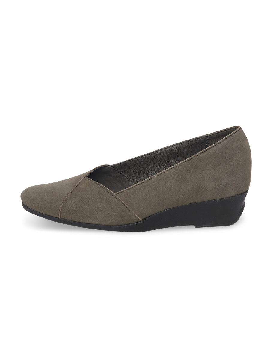 Anyssi slip on