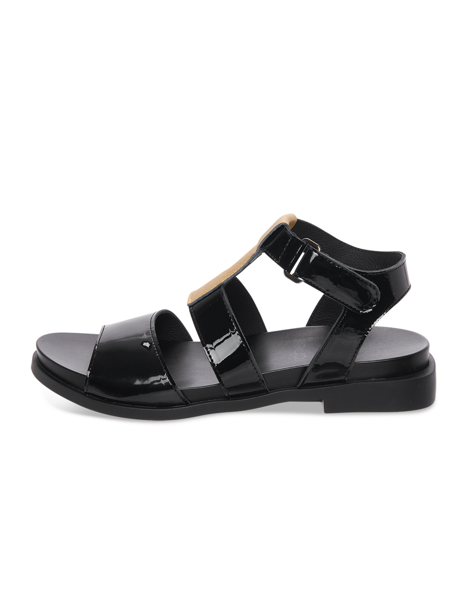 Makota sandals