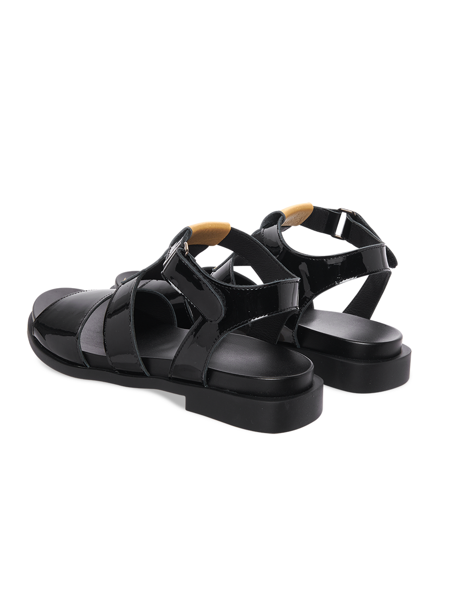 Makota sandals