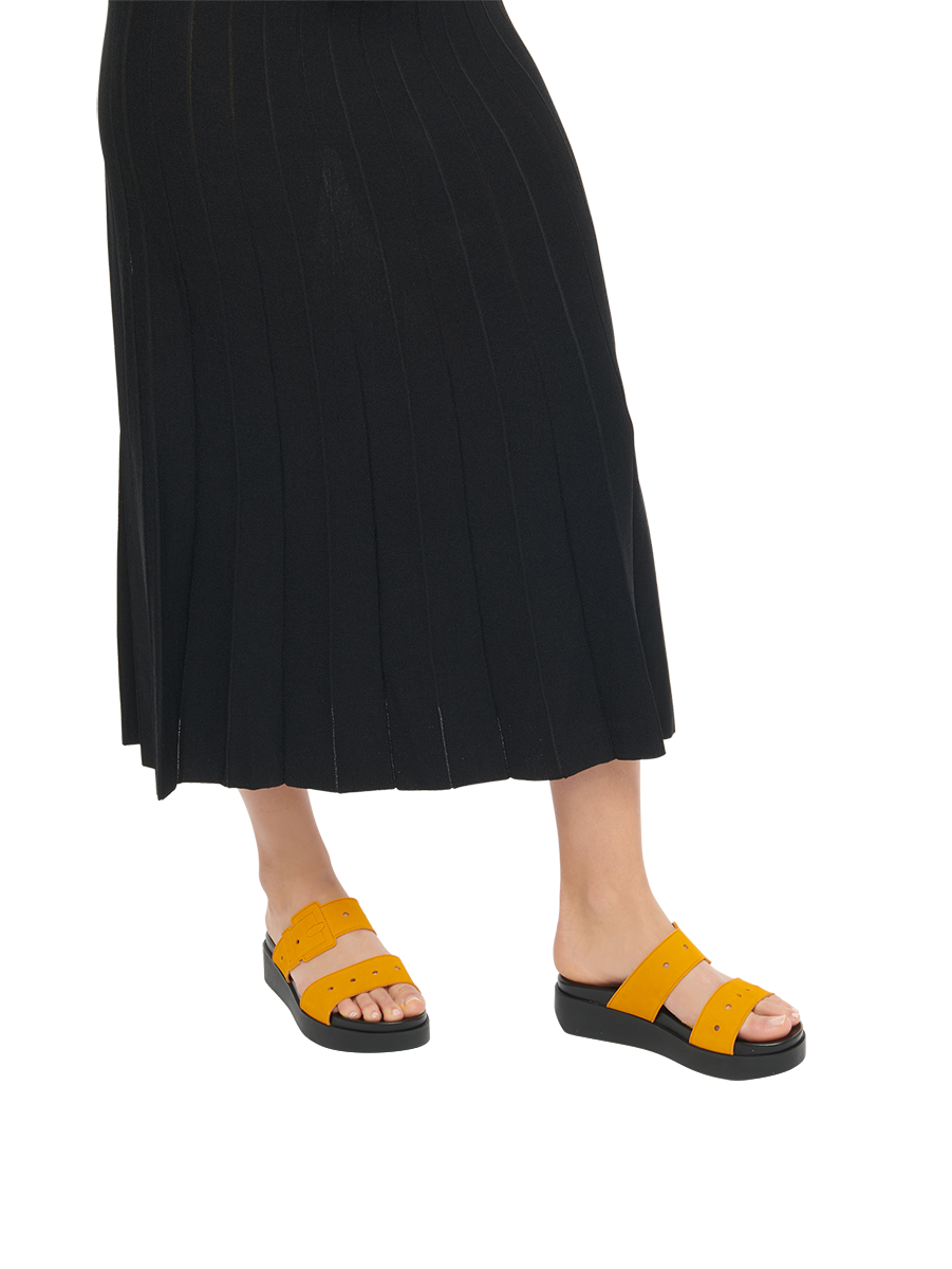 Myakoo sandals