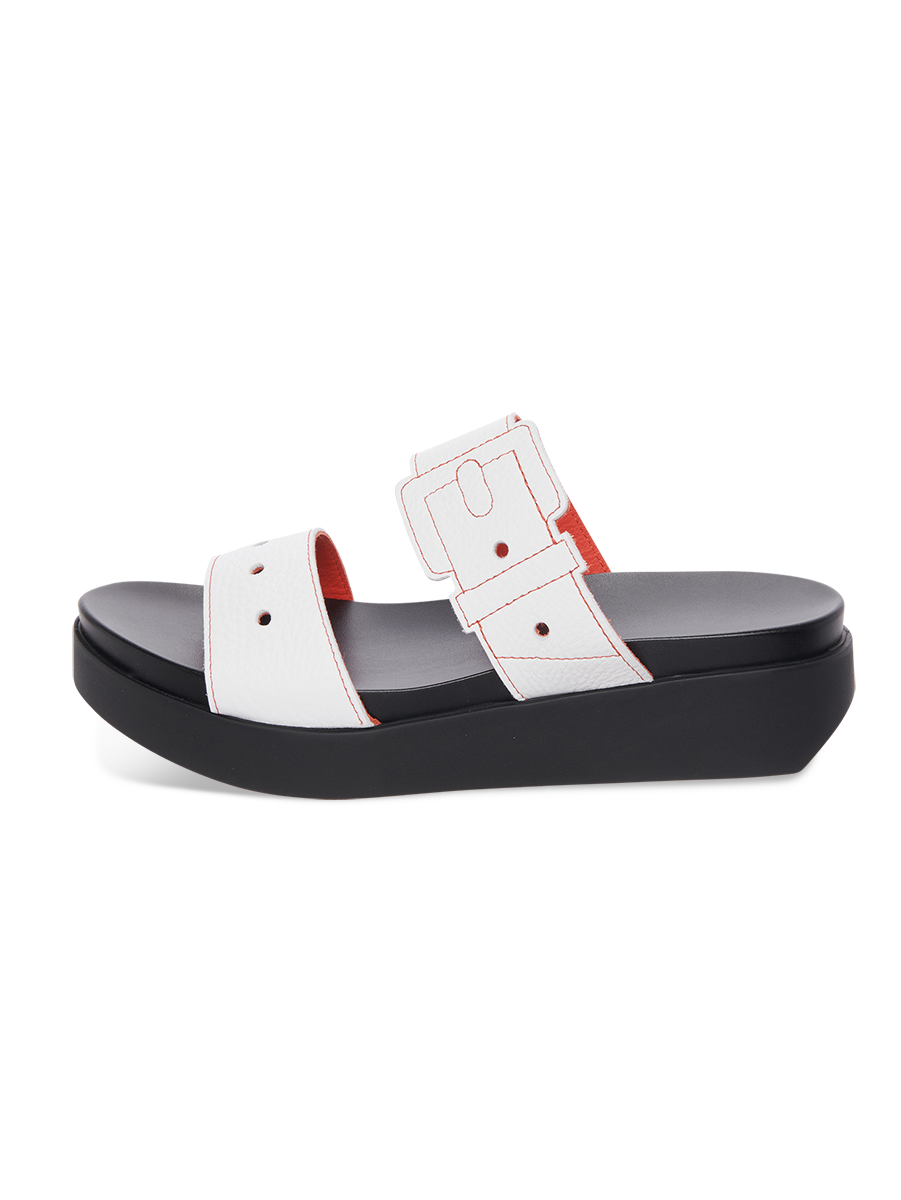 Myakoo sandals