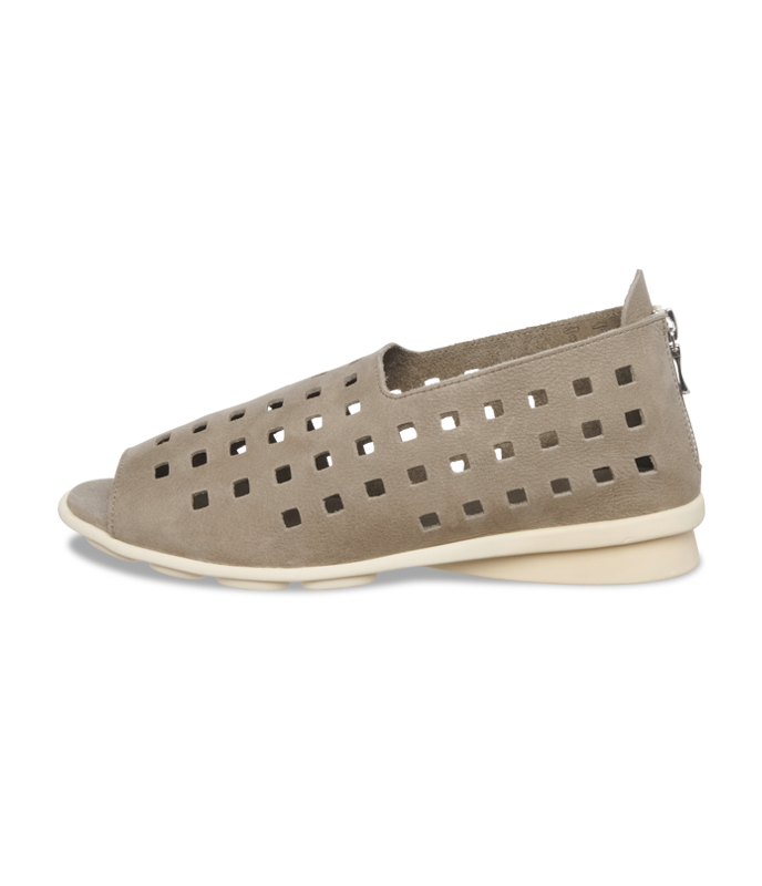 Drick slip on